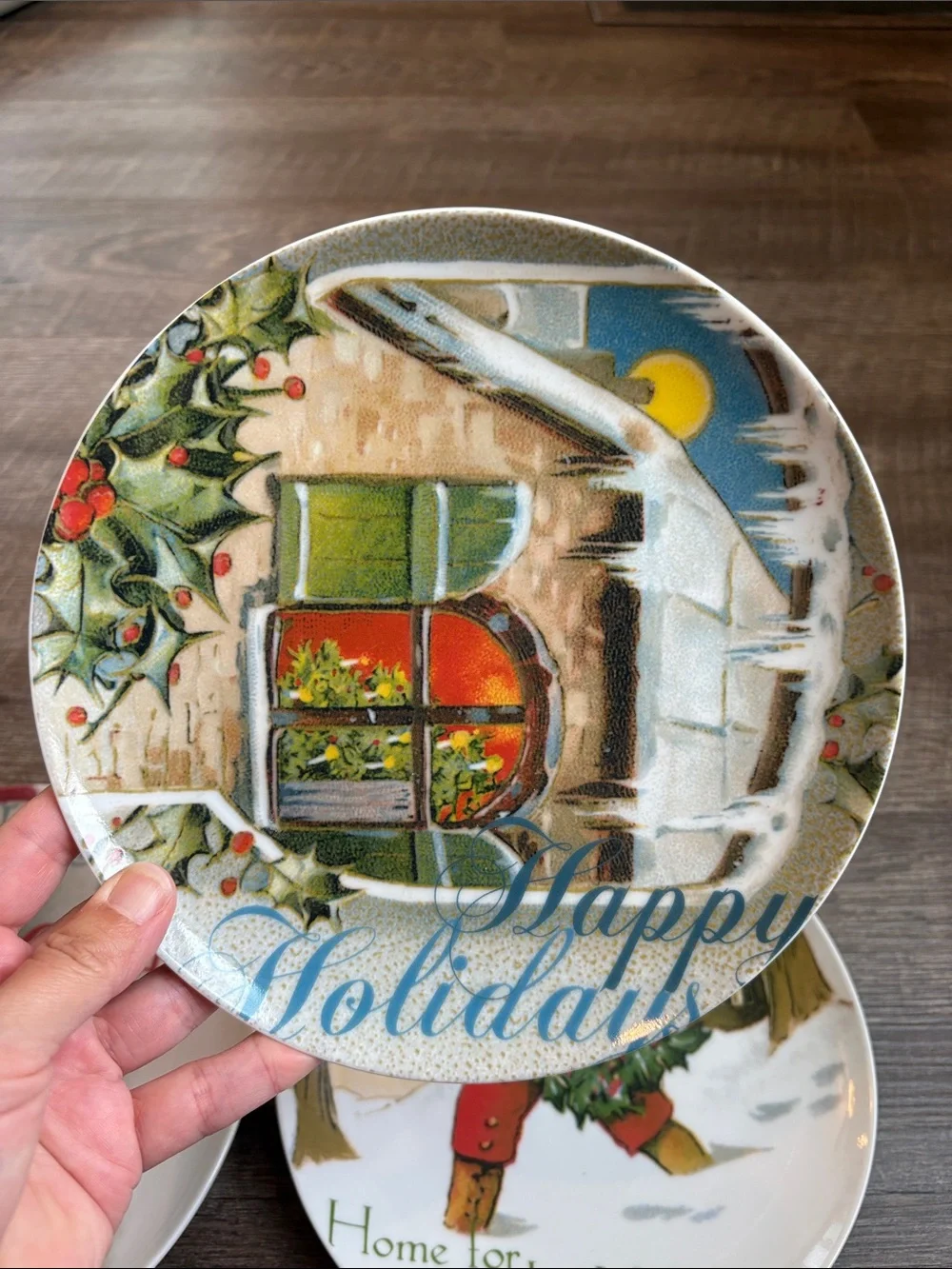 Pottery Barn Christmas Plates Dessert/Salad Set of 4 Holiday 8.25” Nostalgic